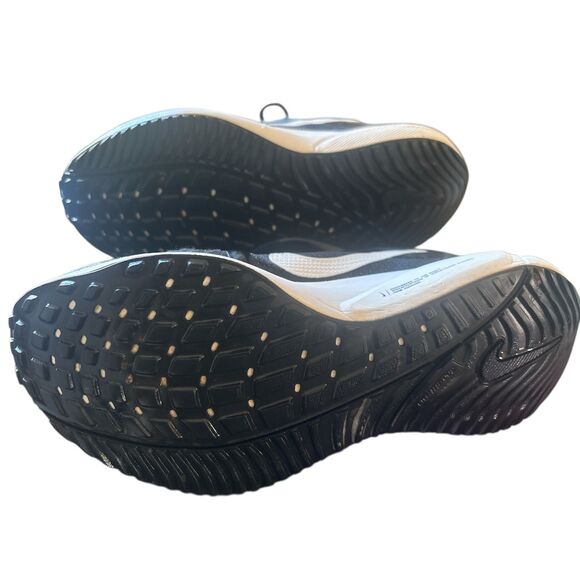 Nike Womens Air Zoom Vomero 16 DA7698-001 Black Running Shoes Sneakers Size 7.5 - Picture 4 of 6